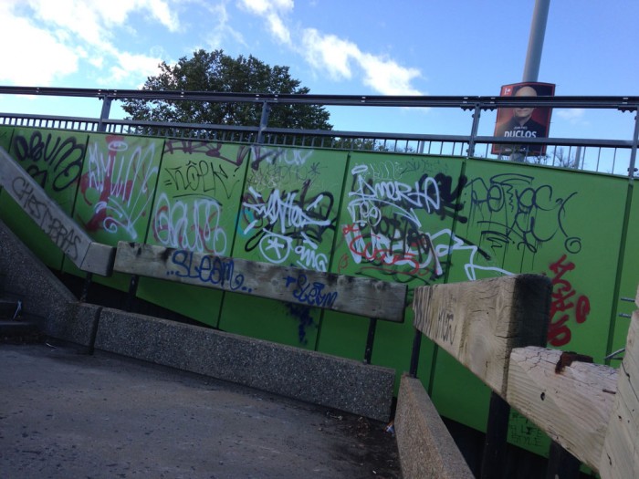 Graffitis sur le pont Marie-de-l'Incarnation