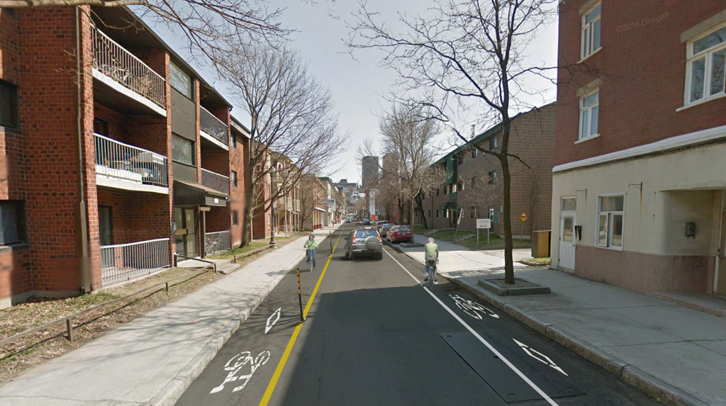 Piste cyclable sur la rue du Pont