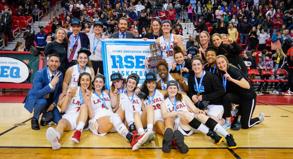 L'équipe féminine basketball du Rouge et Or