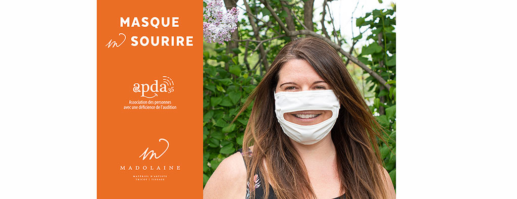 Masque avec fenêtre transparente