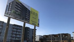 Pancarte du projet de condos Le Viridi