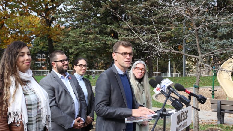 Bruno Marchand et des candidats