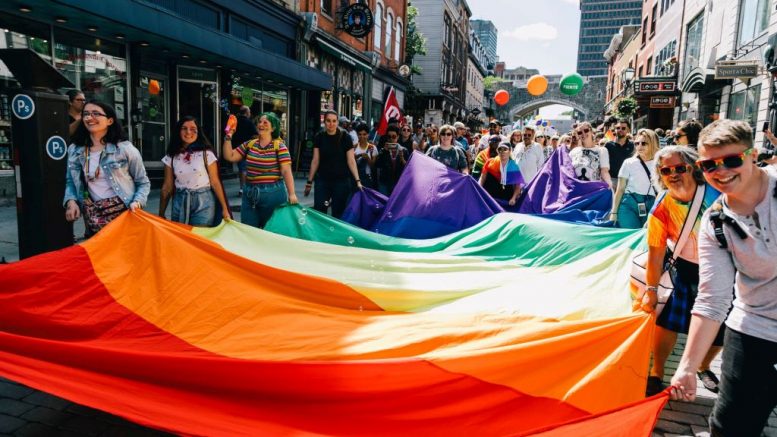 La fête Arc-en-Ciel 2019, sur la rue Saint-Jean.