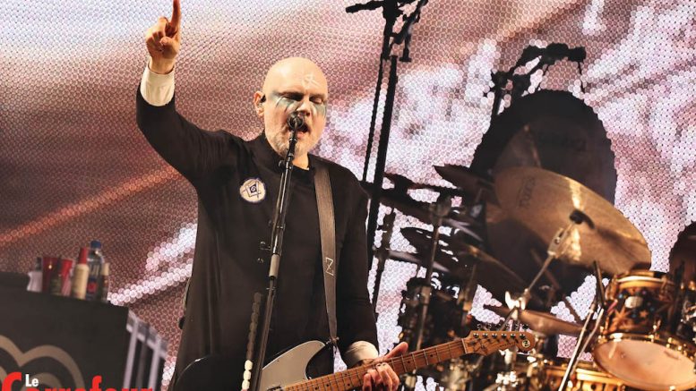 Billy Cogan des Smashing Pumpkins en concert au Centre Vidéotron le 27 octobre 2021