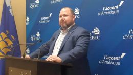 Le chef de Québec d'abord Claude Villeneuve