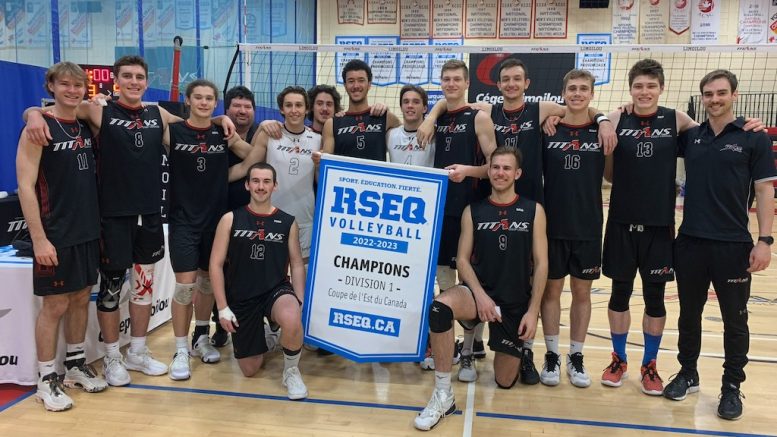 L’équipe de volleyball masculin division 1 des Titans du Cégep Limoilou.