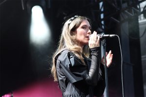 Ghostly Kisses, sur la scène.  SiriusXM du FEQ. (Crédit photo : Estelle Lévêque)