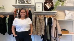 Nathalie Jourdain, fondatrice de la marque et boutique Cœur de Loup, au 41 rue Saint-Vallier Est. (Crédit photo : Estelle Lévêque)