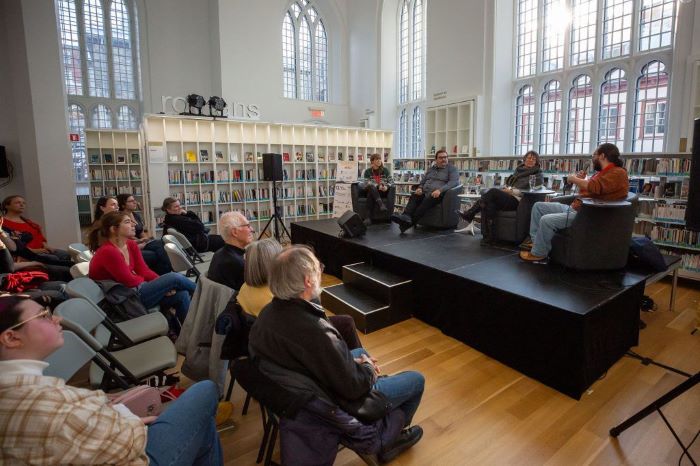 Table ronde avec Sipi Flamand, Virginia Pésémapéo Bordeleau et Daniel Sioui, animée par Vanessa Bell.