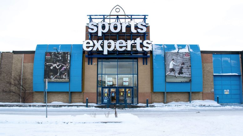 Le magasin sportif Sports Experts, au centre commercial Fleur de Lys. (Crédit photo : Groupe Boucher Sports)