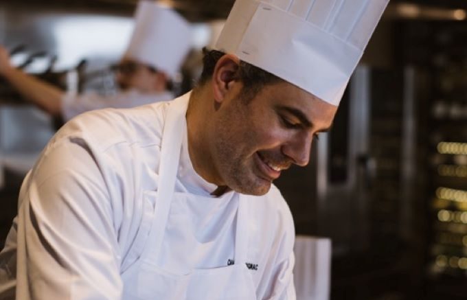 Charles Gignac, chef et propriétaire du 101 Restaurant de Quartier. (Crédit photo : Moonset Prod)