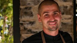 François-Emmanuel Nicol, chef et copropriétaire du restaurant Tanière³. (Crédit photos : Simon Ferland)