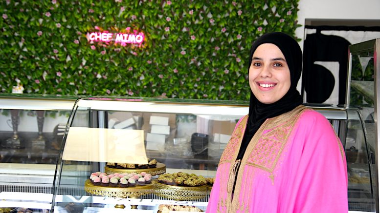 Marwa Labidi, pâtissière de la boutique Chef Mimo, dans Charlesbourg. (Crédit photo : Estelle Lévêque)