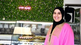 Marwa Labidi, pâtissière de la boutique Chef Mimo, dans Charlesbourg.