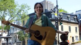 Rosemarie Gauthier, auteure-compositrice-interprète.