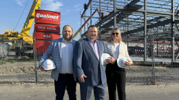 Roger Vigneault (directeur des opérations), Éric Pichette (président), Audrey Pichette (adjointe à la direction des opérations). 5Crédit photo : groupe Qualinet)