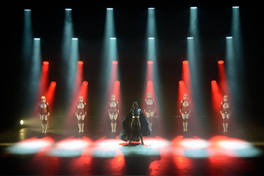 The Empire Strips Back , extrait du spectacle. 5Crédit photo : The Empire Strips Back)