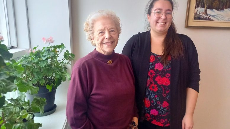 Mme Constance Racine, directrice et Maryssa Brodeur, coordonnatrice à la Maison de la Famille de Québec. (Crédit photo : Estelle Lévêque)